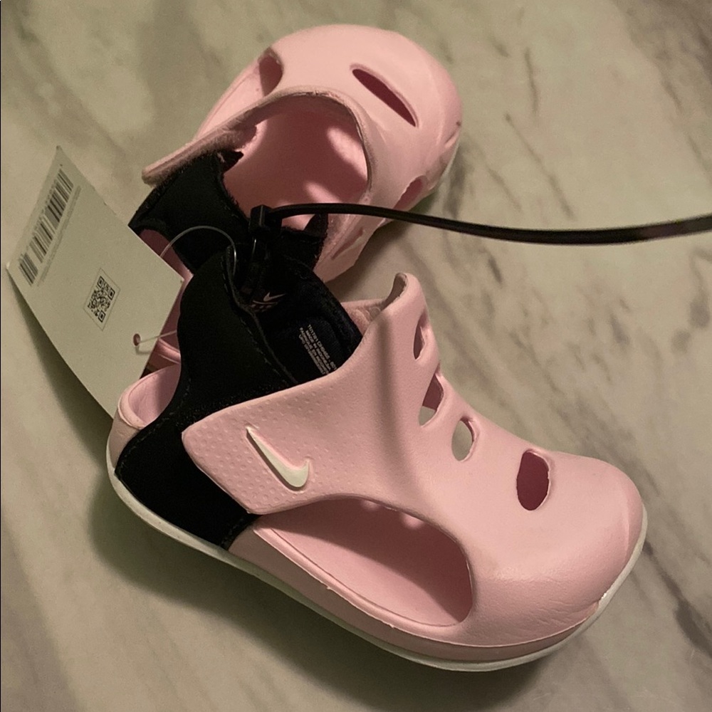 Nike Pink and Black Sandals for Everyday Comfort